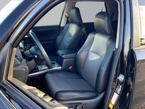 Used 2021 Toyota 4Runner SR5 Premium w/ Moonroof Package RWD image 7