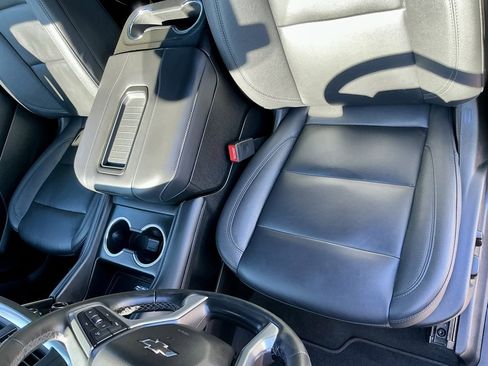 Used 2023 Chevrolet Tahoe Z71 w/ Luxury Package image 40