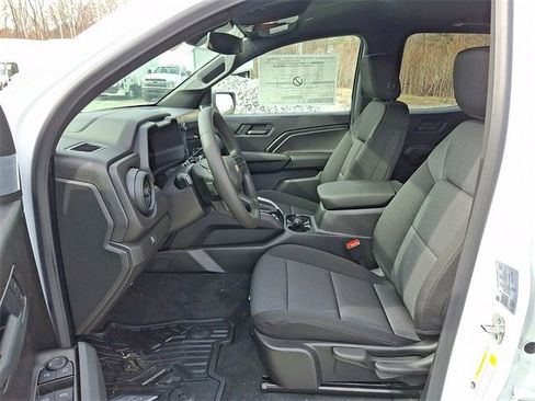 New 2026 Chevrolet Colorado W/T image 6