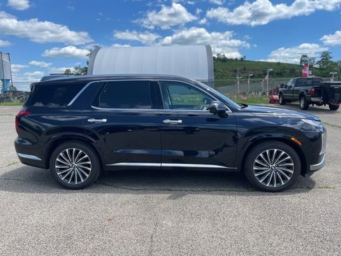 Used 2023 Hyundai Palisade Calligraphy w/ Cargo Package AWD/4WD image 5