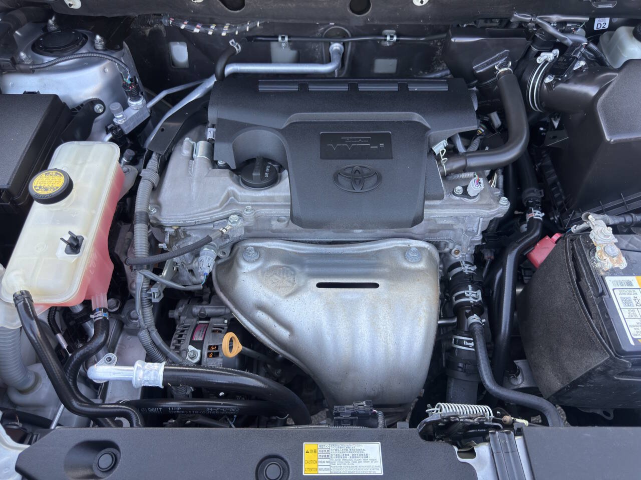 Used 2018 Toyota RAV4 XLE w/ All Weather Liner Package FWD image 27