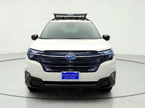 Used 2025 Subaru Forester Touring w/ Popular Package - Touring AWD/4WD image 2