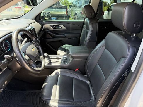 Used 2018 Chevrolet Traverse LT AWD/4WD image 12