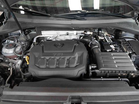 Used 2022 Volkswagen Tiguan SE R-Line AWD/4WD image 32