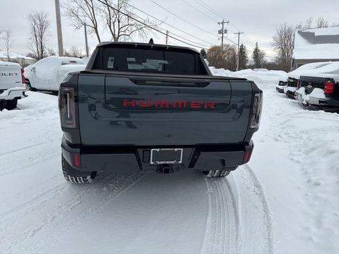 Used 2025 GMC Hummer EV 3X w/ LPO, Sport Package image 7