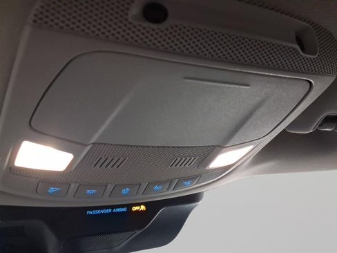 Used 2024 Ford Expedition XLT image 10