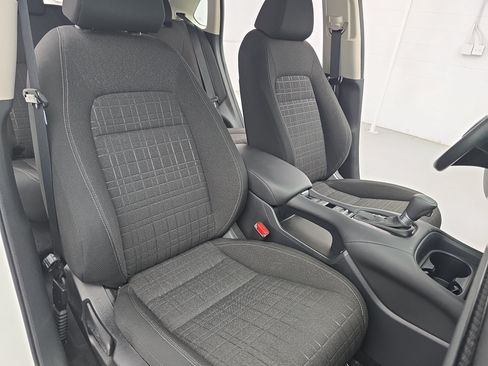 Used 2024 Honda HR-V LX image 10