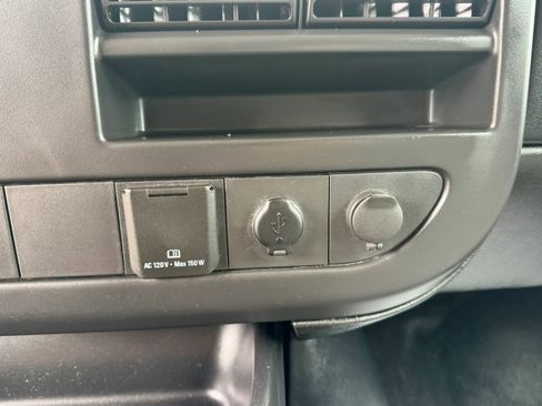Used 2015 Chevrolet Express 2500 LS image 41