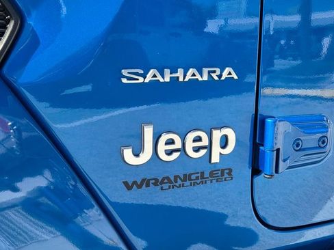 Certified 2022 Jeep Wrangler Unlimited Sahara w/ LED Lighting Group image 11