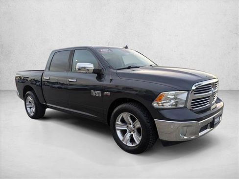 Used 2017 RAM 1500 Lone Star image 3