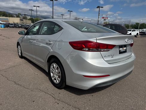 Used 2017 Hyundai Elantra SE FWD image 7