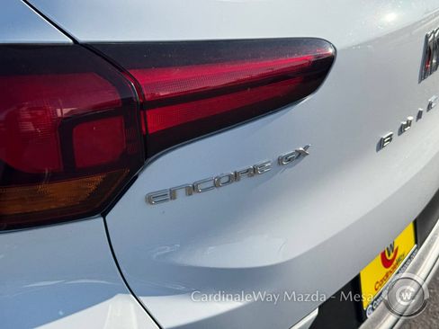 Used 2024 Buick Encore GX Preferred FWD image 31