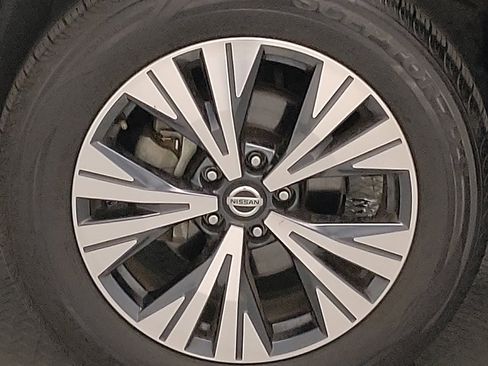 Used 2021 Nissan Rogue SV FWD image 31