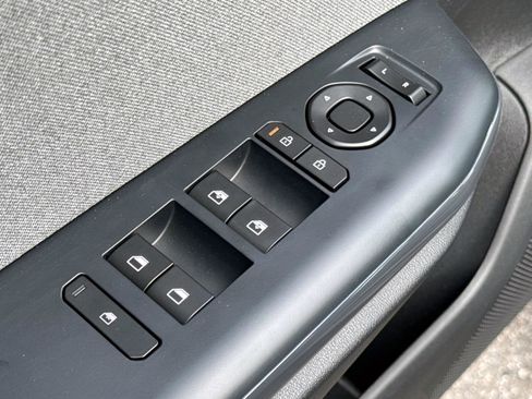 New 2025 Kia K4 EX image 15