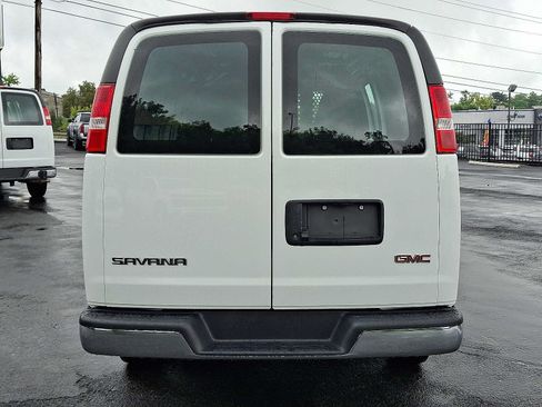 Used 2025 GMC Savana 2500 w/ Driver Convenience Package RWD image 5