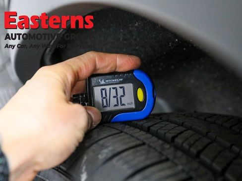 Used 2022 Nissan Pathfinder SL image 29