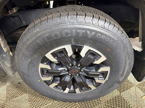 Used 2022 Nissan Frontier PRO-4X AWD/4WD image 18