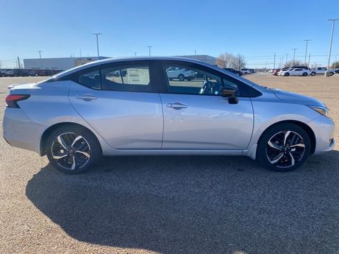 New 2025 Nissan Versa SR w/ Trunk Package image 7