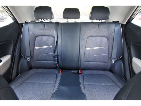 Used 2024 Hyundai Venue Limited image 16