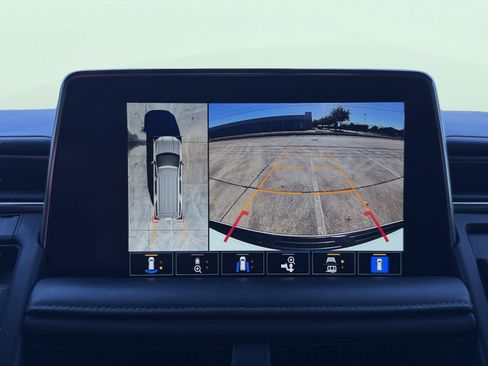 Used 2022 GMC Yukon XL SLT w/ SLT Luxury Package image 59