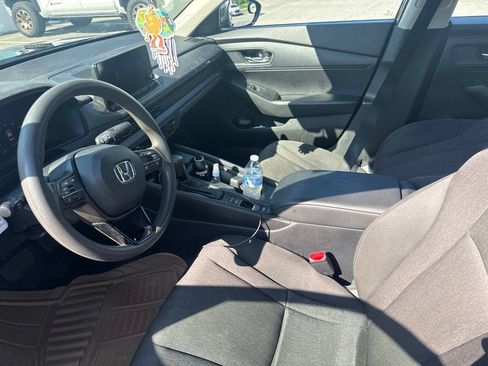 Used 2023 Honda Accord LX image 12