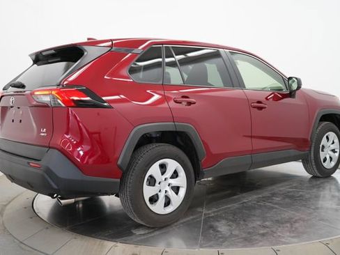 Used 2023 Toyota RAV4 LE image 7