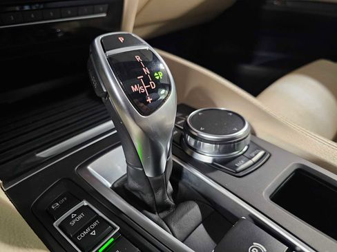 Used 2019 BMW X6 xDrive35i w/ M Sport Package image 28