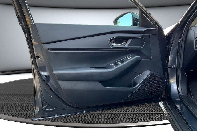 Certified 2025 Honda Accord SE image 22
