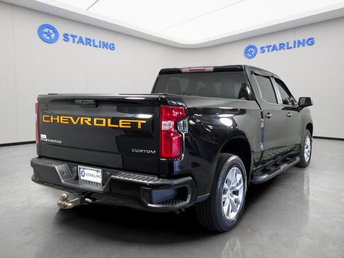 Used 2020 Chevrolet Silverado 1500 Custom w/ Custom Value Package RWD image 8
