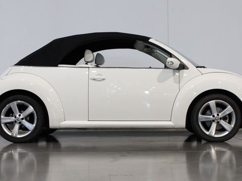 Used 2007 Volkswagen Beetle Triple White Edition FWD image 34