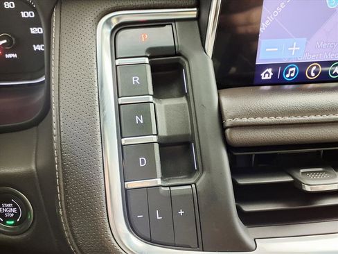 Used 2021 GMC Yukon XL SLT w/ SLT Premium Package image 21