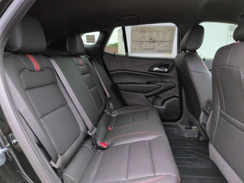 New 2026 Chevrolet Trax RS w/ Driver Confidence Package FWD image 28