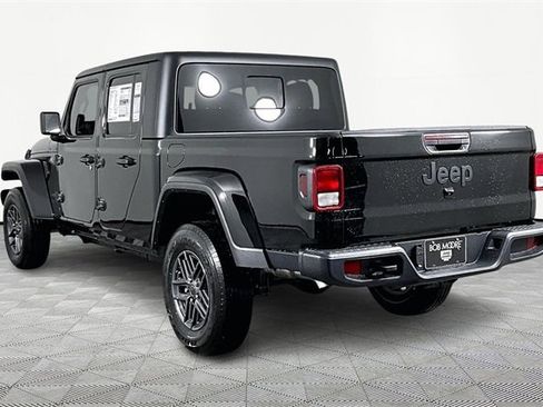 New 2026 Jeep Gladiator Sport image 4