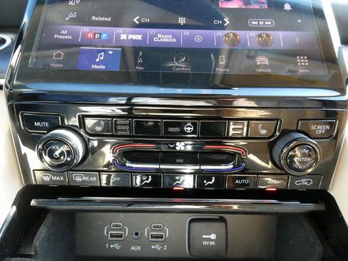 Used 2021 Jeep Grand Cherokee L Limited image 29