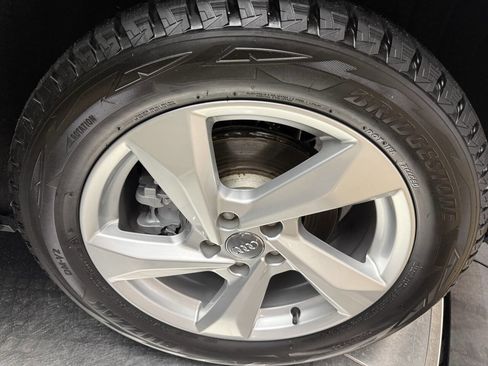 Used 2020 Audi Q3 2.0T Premium Plus w/ Premium Plus Package image 32