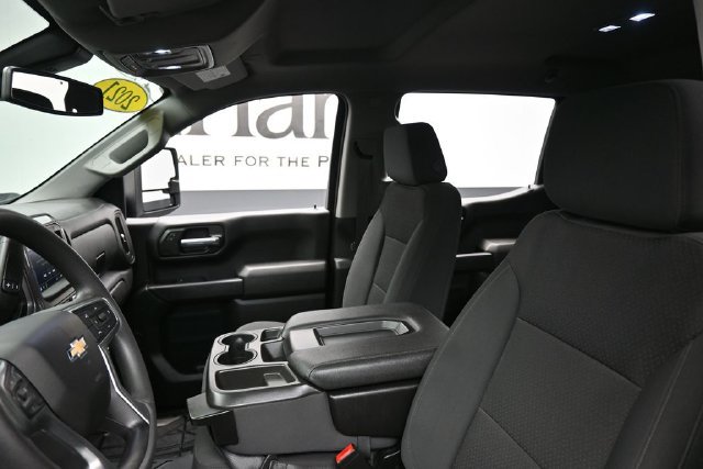 Used 2021 Chevrolet Silverado 1500 Custom w/ Custom Max Trailering Package AWD/4WD image 17