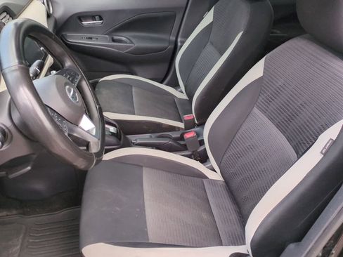 Used 2021 Nissan Versa SV FWD image 16