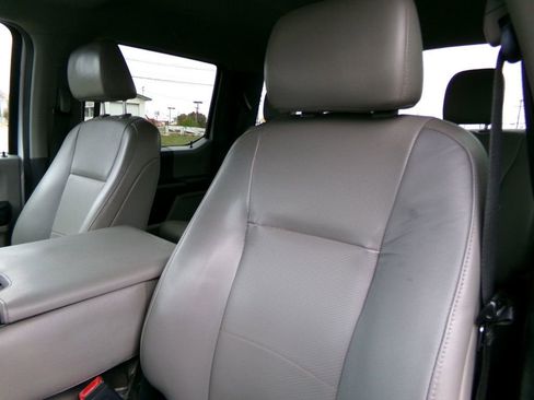 Used 2020 Ford F250 XL w/ Power Equipment Group image 10