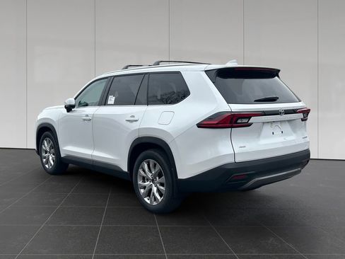 New 2026 Toyota Grand Highlander AWD image 3