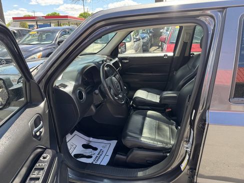 Used 2015 Jeep Patriot High Altitude AWD/4WD image 7