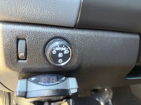 Used 2015 Chevrolet Colorado Z71 RWD image 22