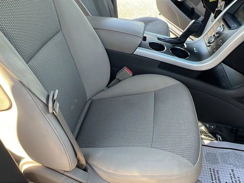 Used 2012 Ford Edge SEL FWD image 21