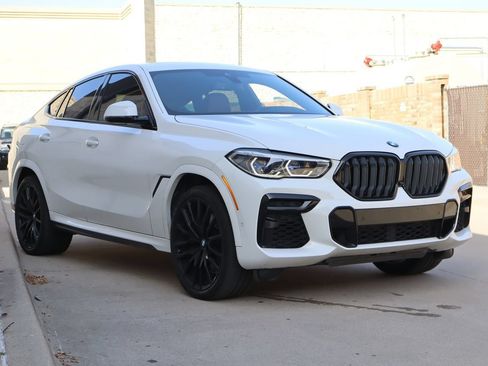 Used 2022 BMW X6 M50i w/ Executive Package AWD/4WD image 2