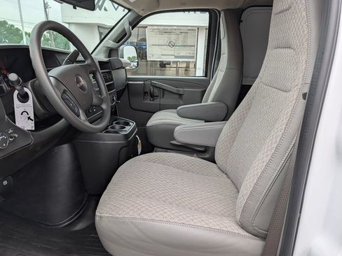 New 2026 GMC Savana 2500 Extended w/ Driver Convenience Package RWD image 21