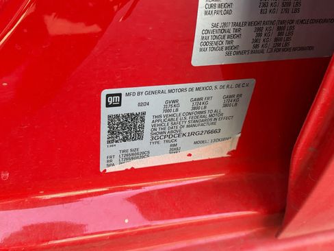 Used 2024 Chevrolet Silverado 1500 Custom Trail Boss w/ LPO, Dark Essentials Package image 15