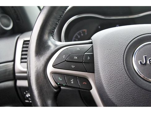 Used 2020 Jeep Grand Cherokee Altitude RWD image 18