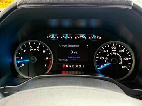 Used 2015 Ford F150 XLT w/ Equipment Group 302A Luxury AWD/4WD image 12