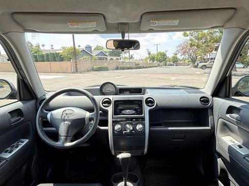 Used 2005 Scion xB Wagon image 15