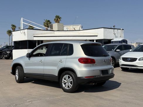 Used 2012 Volkswagen Tiguan S image 8