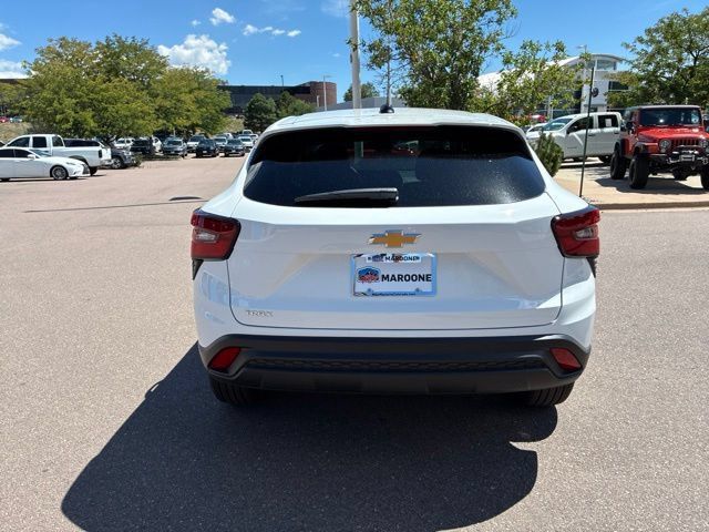 New 2026 Chevrolet Trax LS w/ LS Convenience Package FWD image 17
